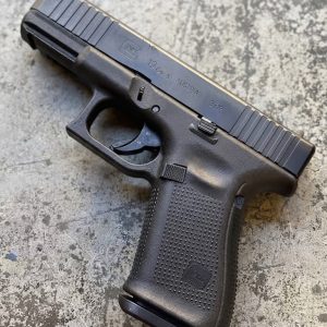 Side-by-side comparison of a Glock 19 Gen 5 and a full-sized Glock 17
